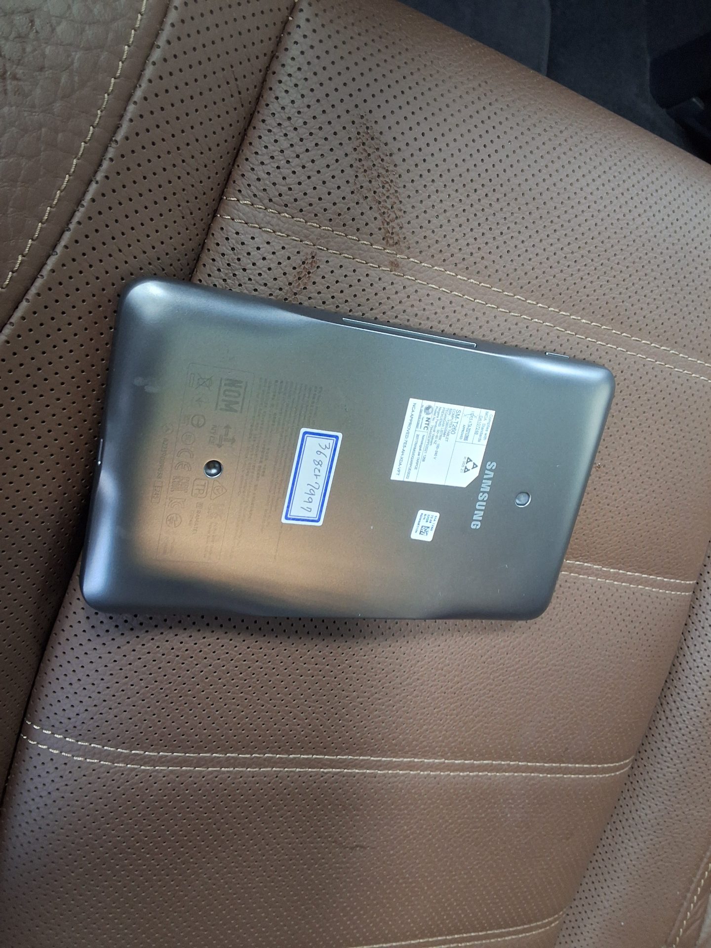 Mercedes-Benz Gls 450D 2024 — صورة 28