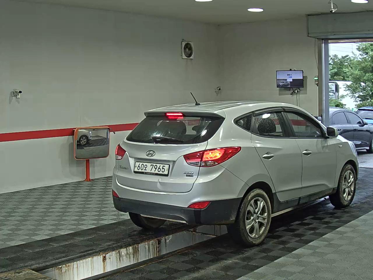 2011 - hyundai tucson