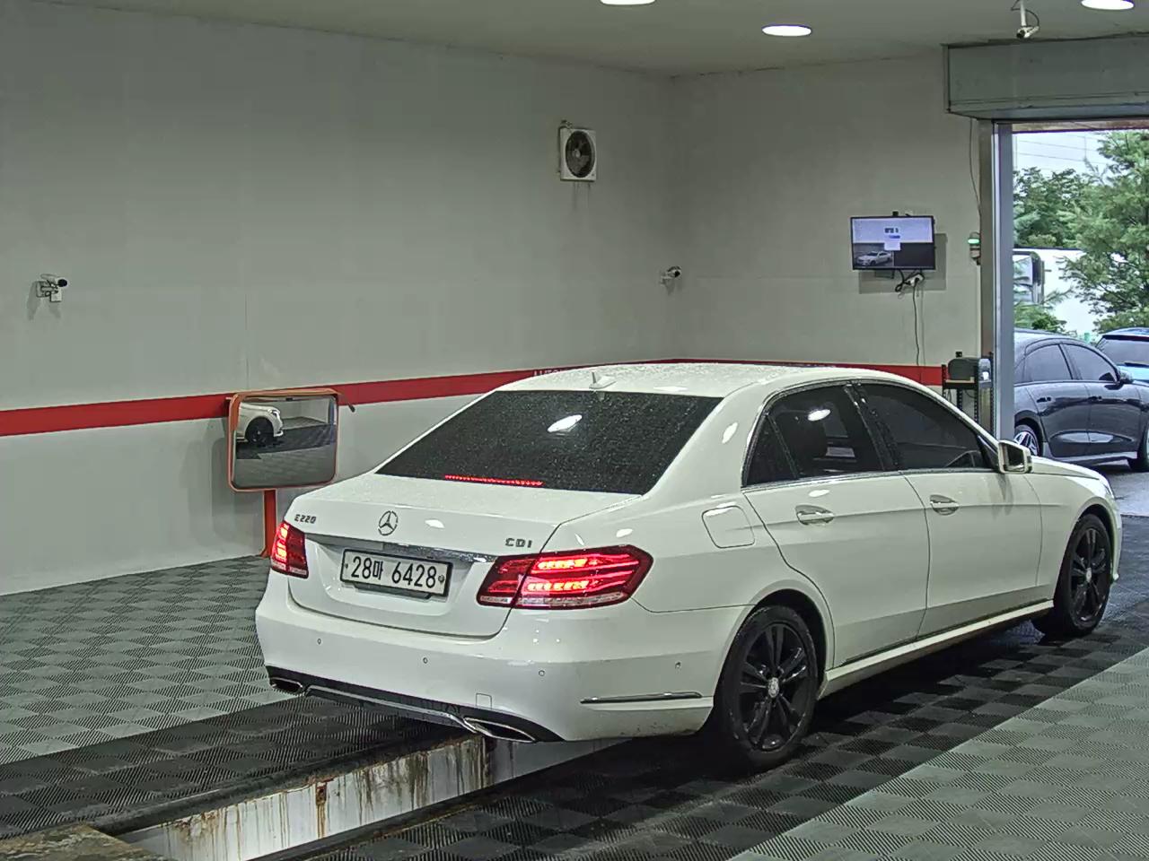 2014 - mercedes-benz e220