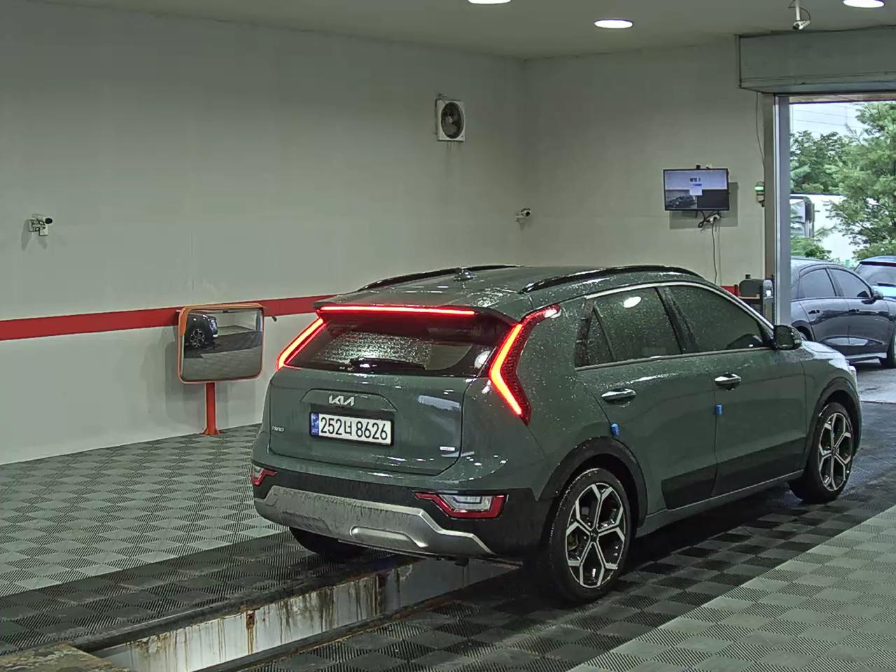 2024 - kia niro
