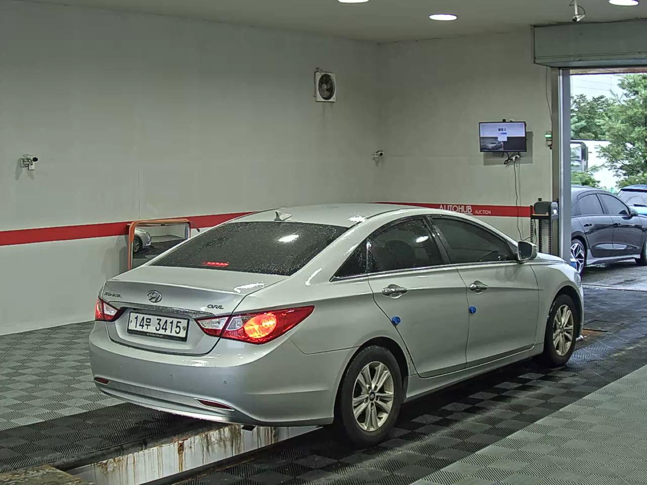 2012 - hyundai sonata