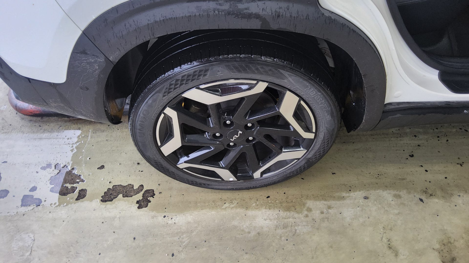 2023 - kia seltos