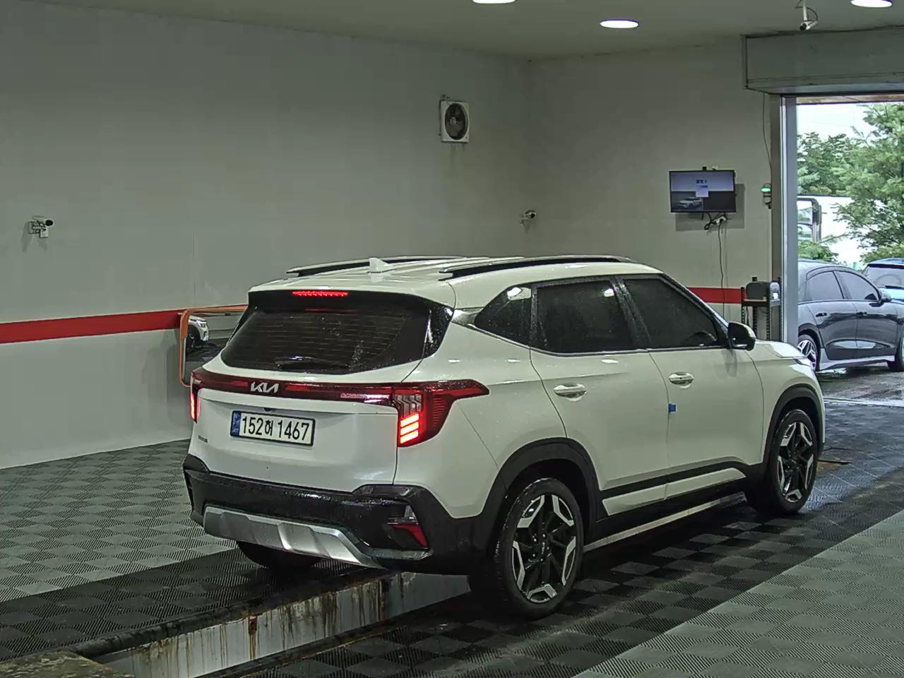 2023 - kia seltos