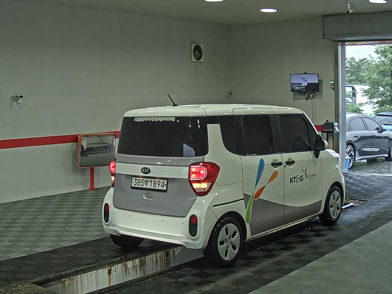 2020 - kia ray