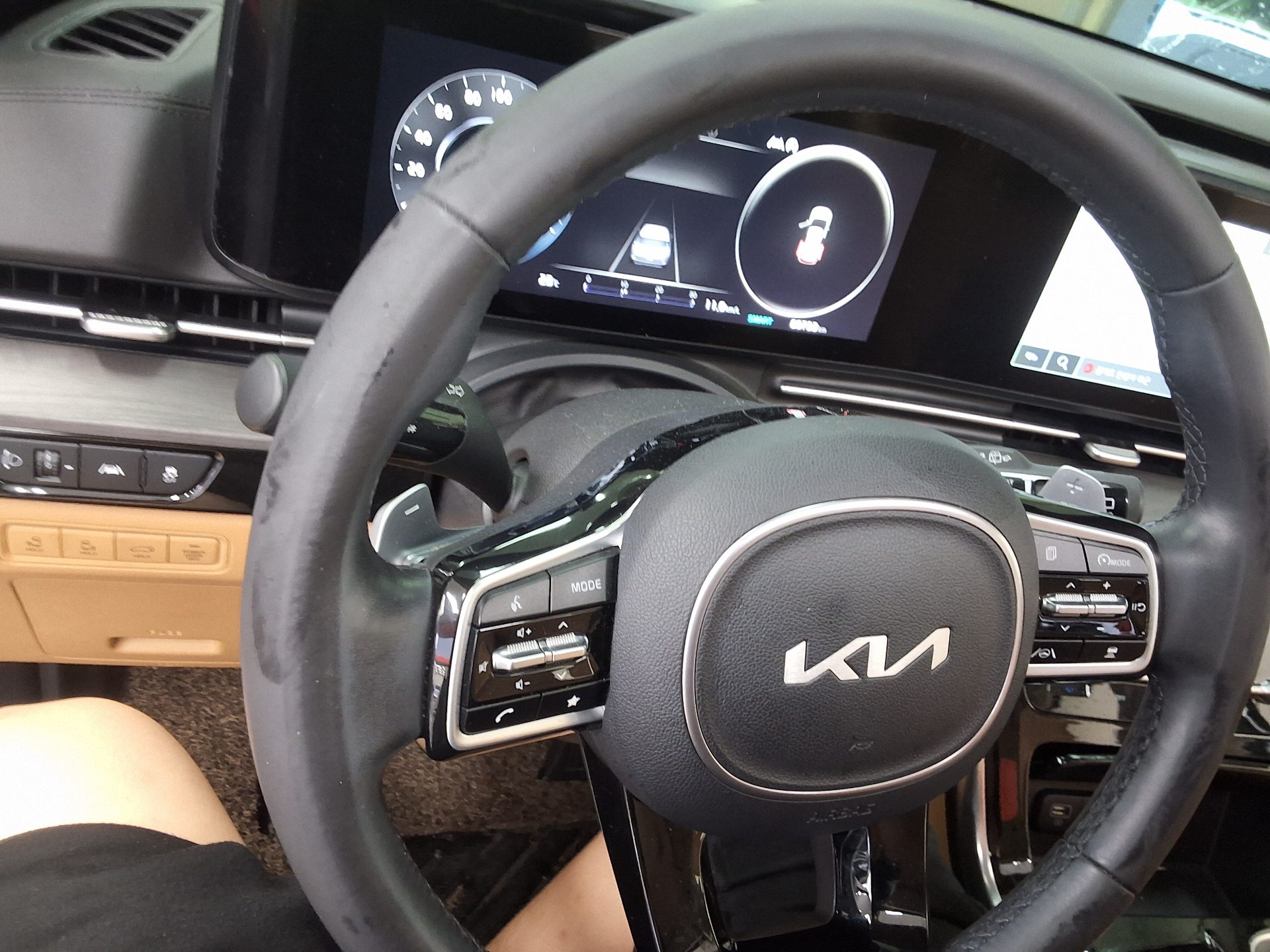 2022 - kia carnival