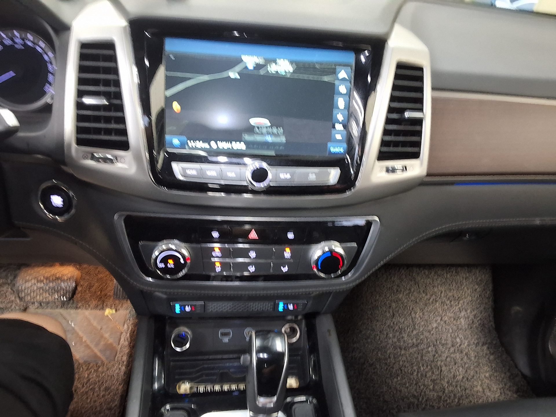 2018 - ssangyong rexton