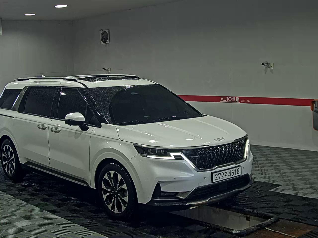 2022 - kia carnival