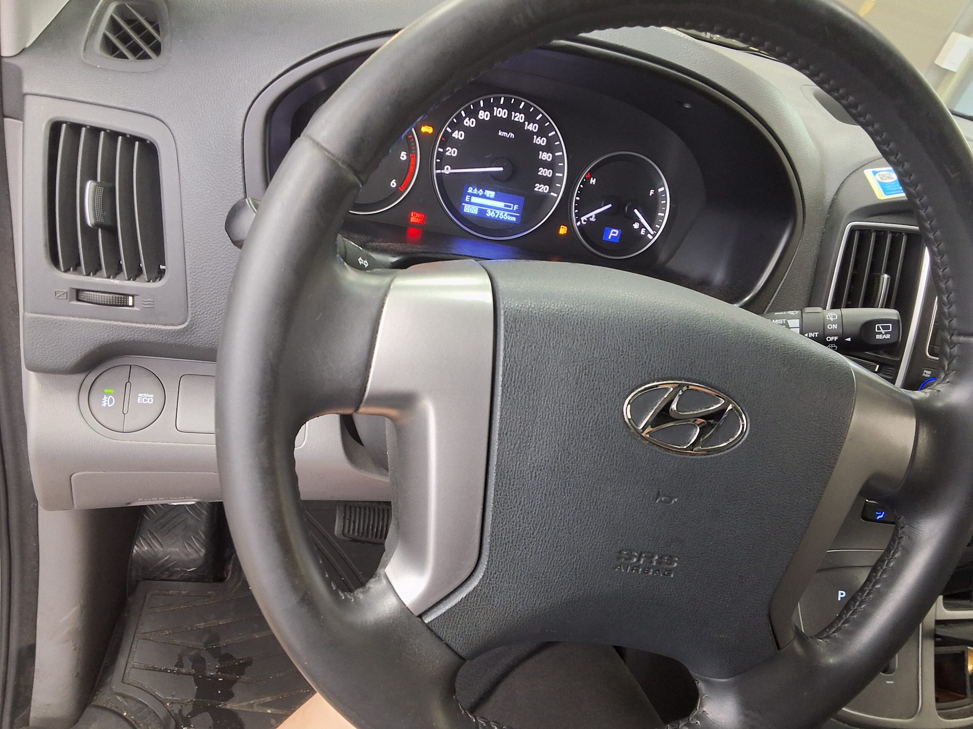 2021 - hyundai grand starex
