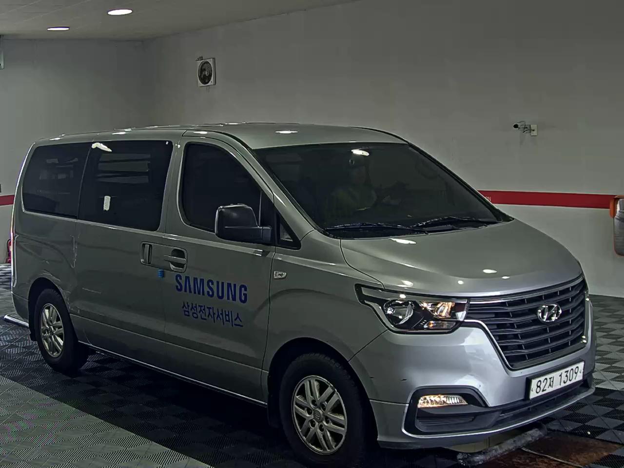 2021 - hyundai grand starex