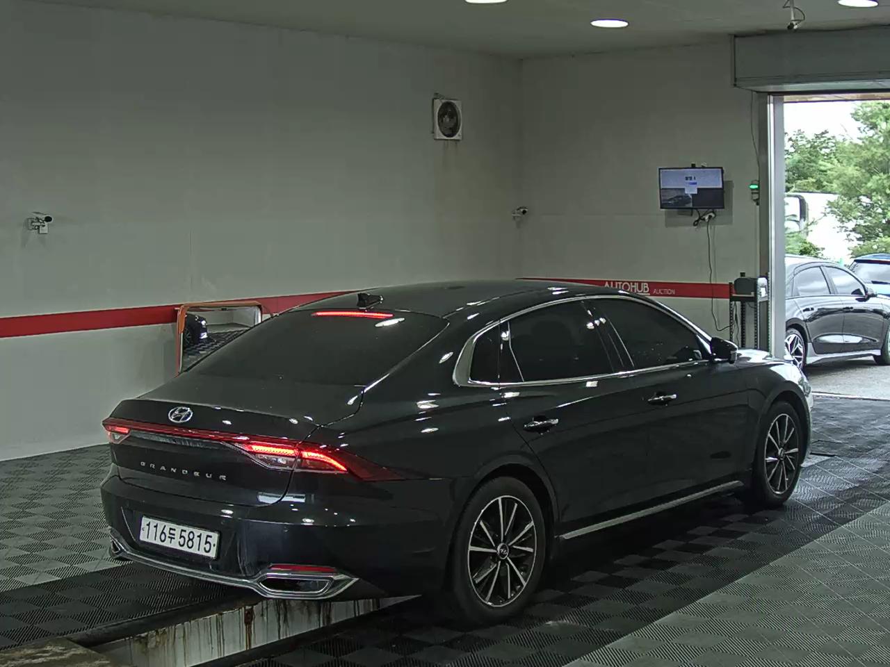2022 - hyundai grandeur