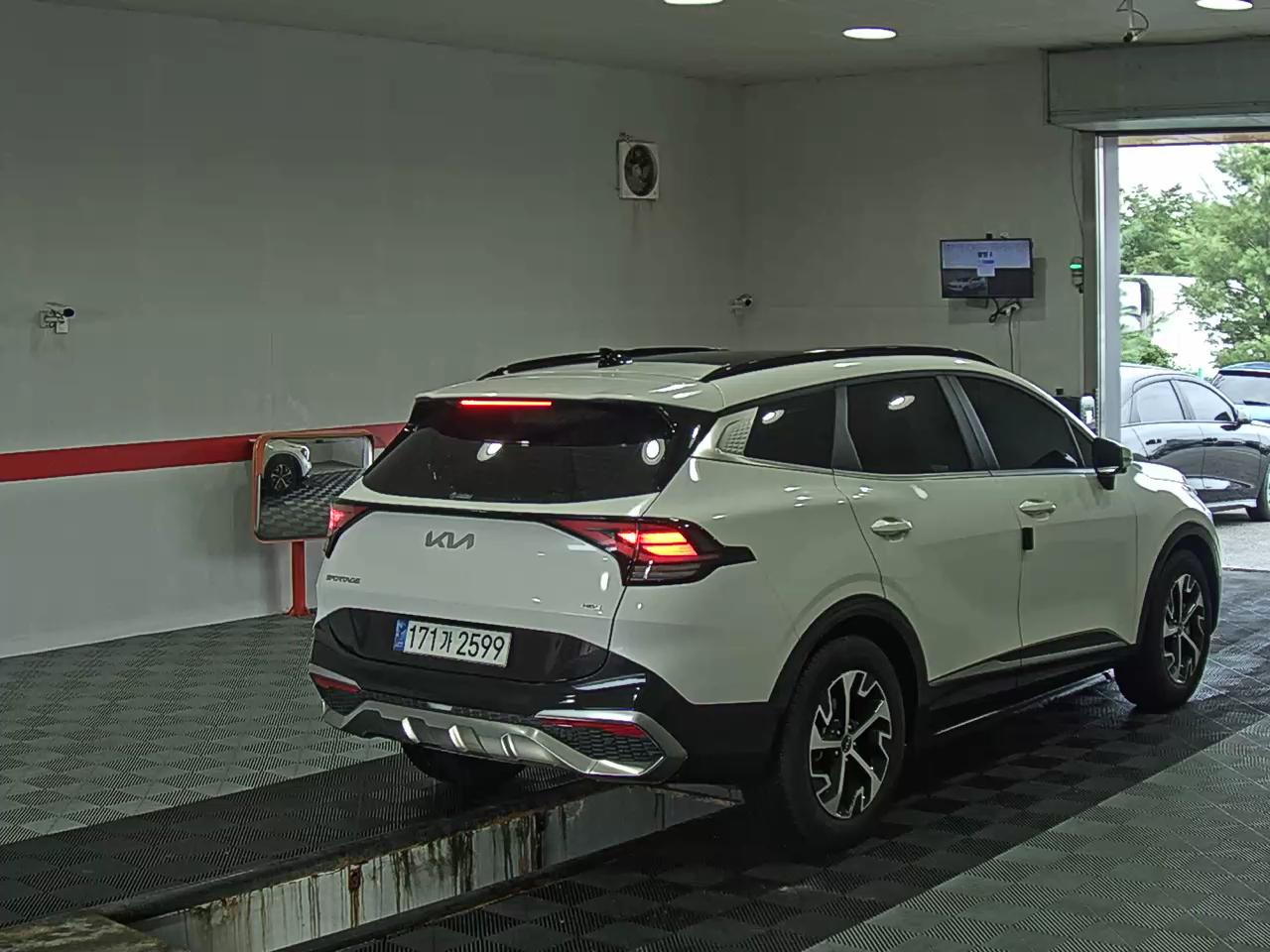 كيا الجديد كلياً سبورتاج هايبرد 1.6 Hev Signature 2023 SIGNATURE