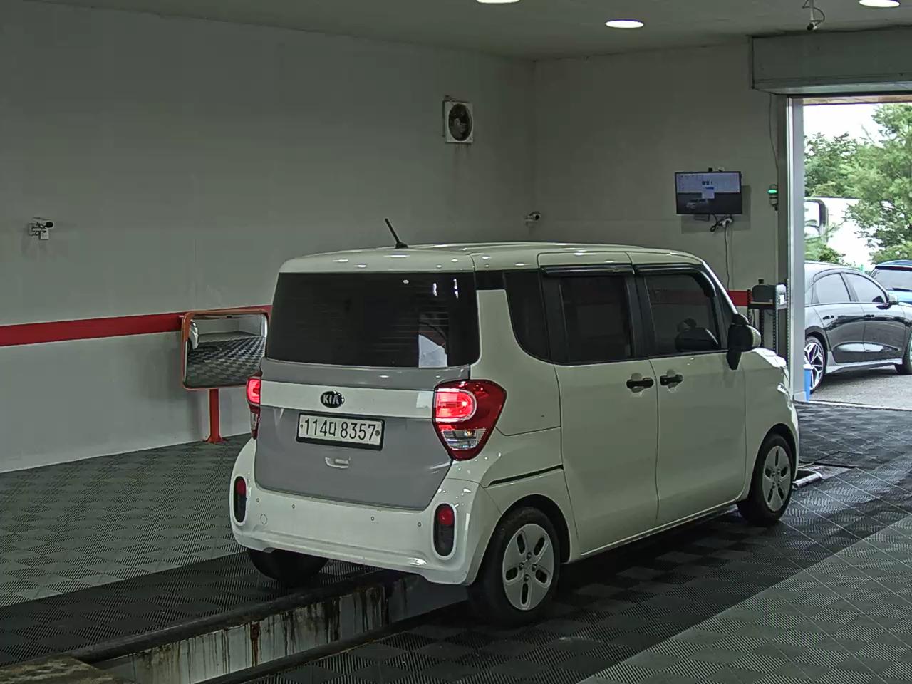 2020 - kia ray