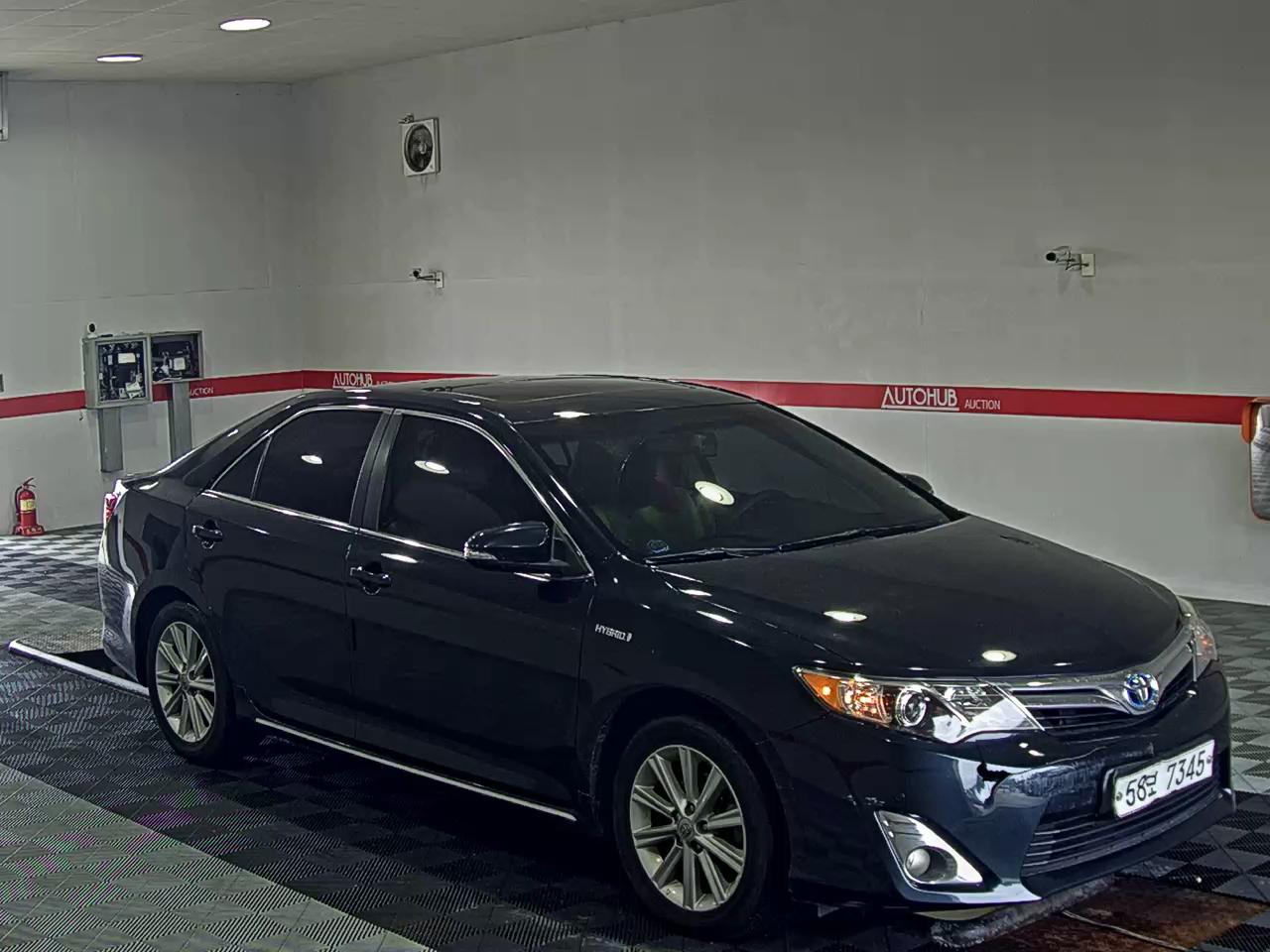 2012 - toyota camry