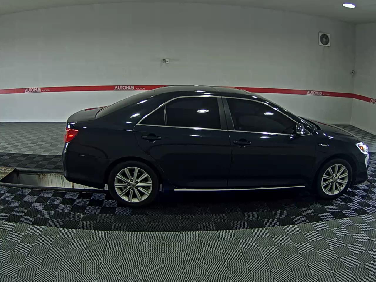 2012 - toyota camry