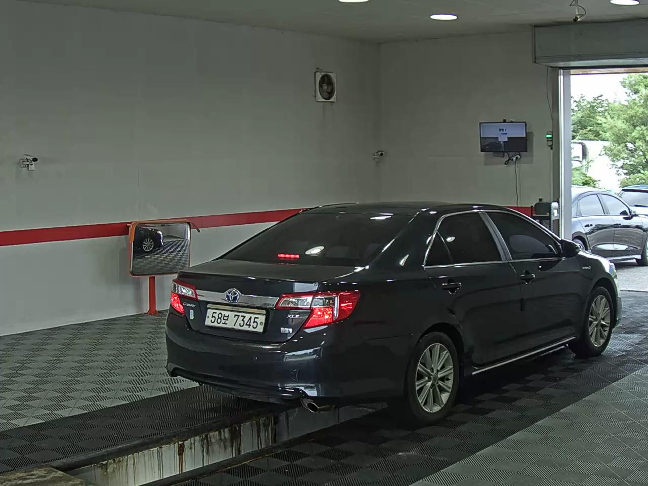 2012 - toyota camry
