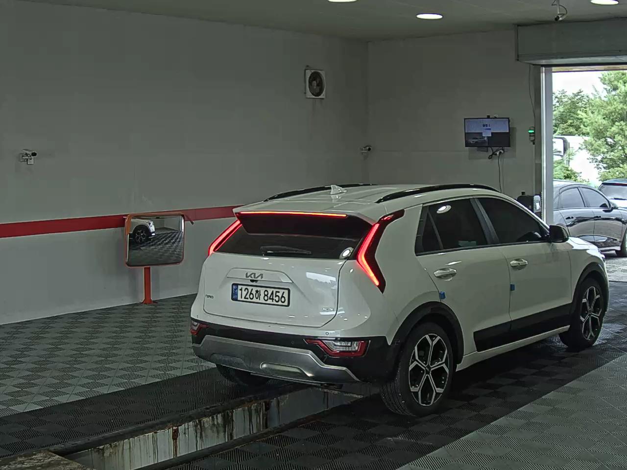2022 - kia niro