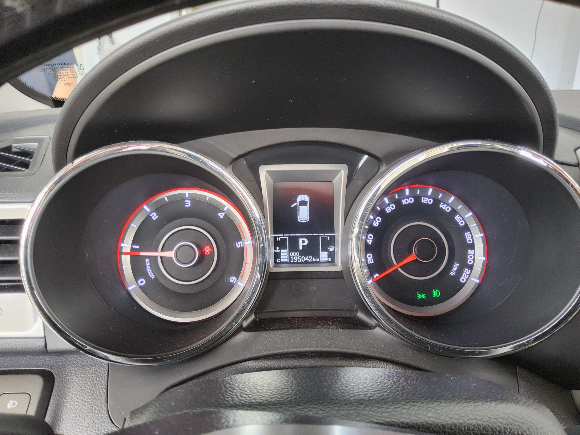 2016 - ssangyong tivoli