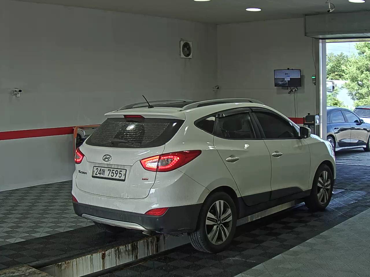 2014 - hyundai tucson
