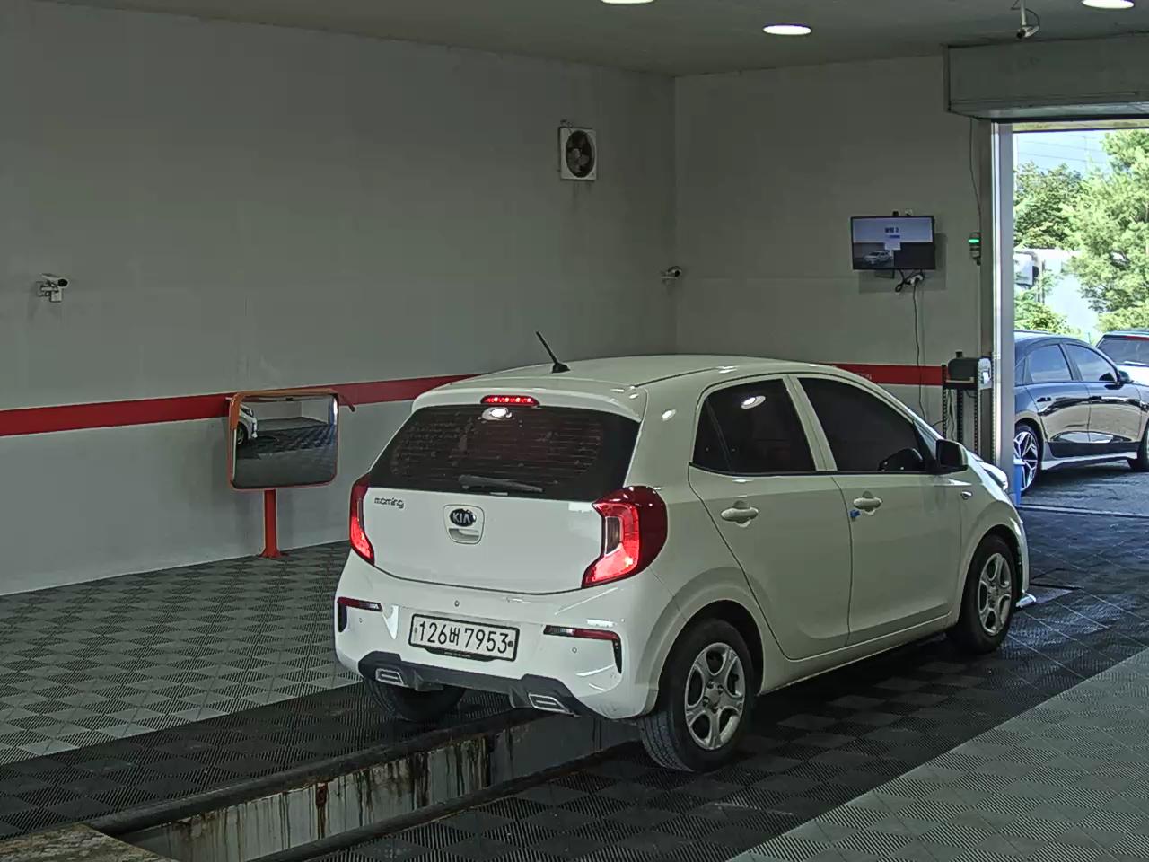 كيا مورنينج Urban 1.0 بنزين ستاندرد 2021 1.0 بنزين