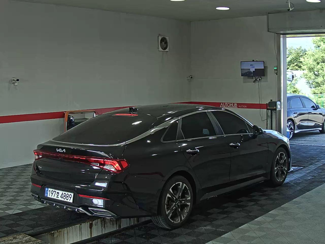 2022 - kia k5