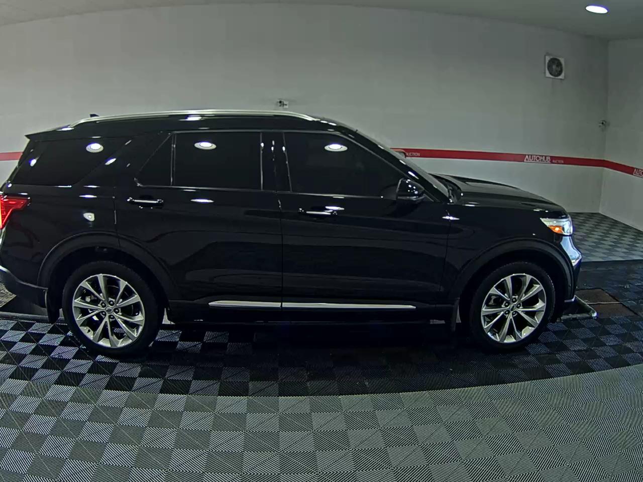 2021 - ford explorer