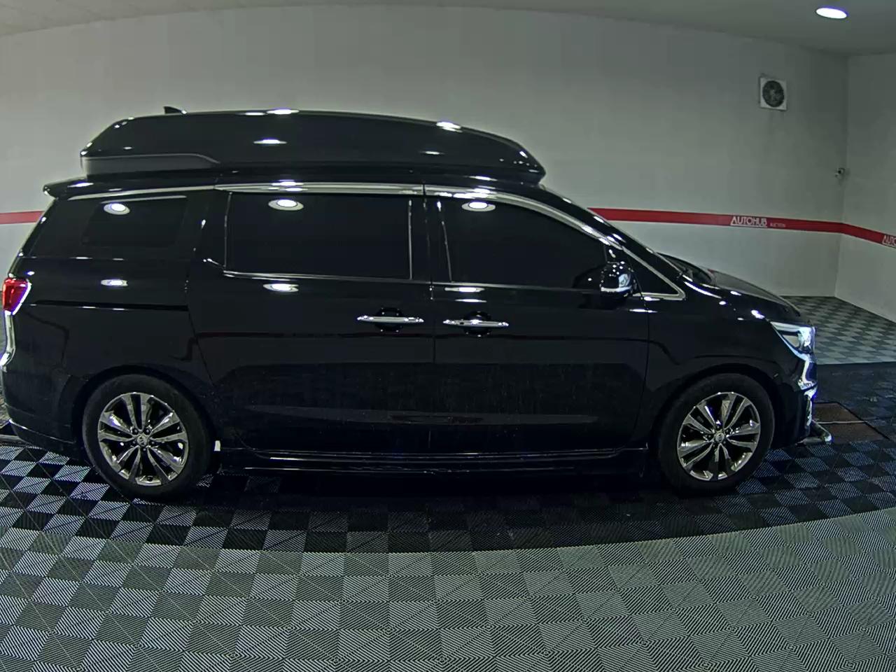 2018 - kia carnival