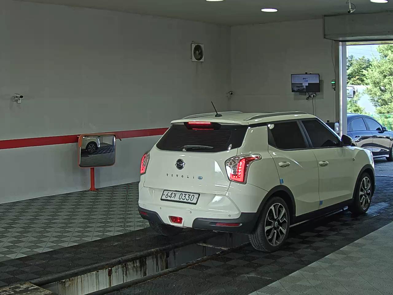 2016 - ssangyong tivoli