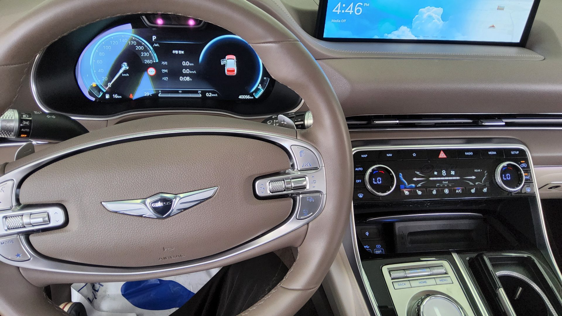 2023 - genesis gv80