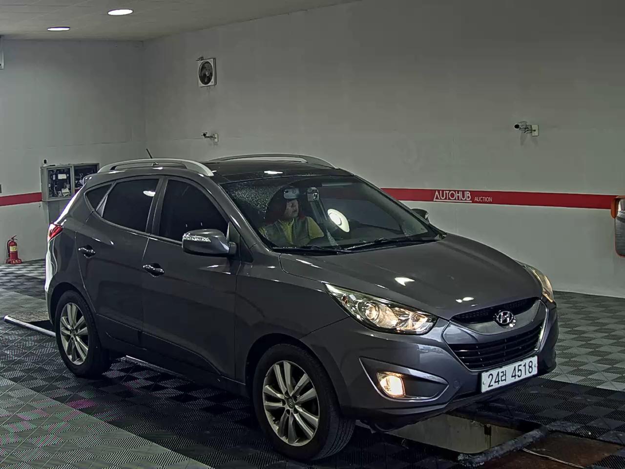 2012 - hyundai tucson