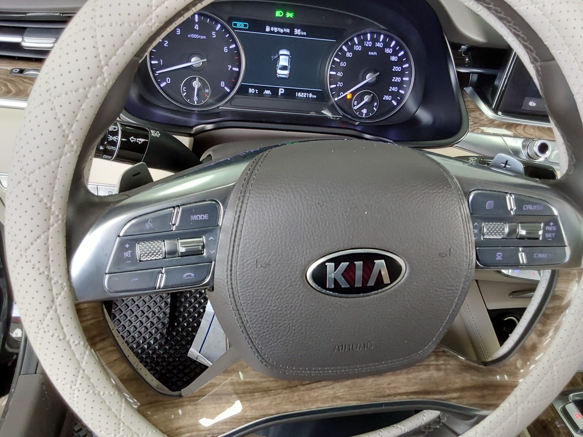 2020 - kia k9