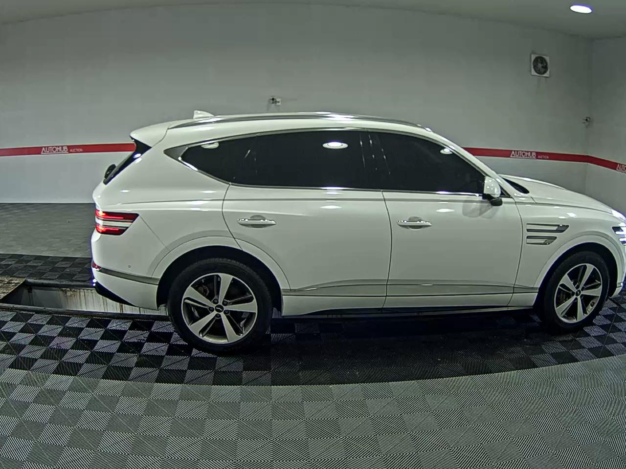 2023 - genesis gv80
