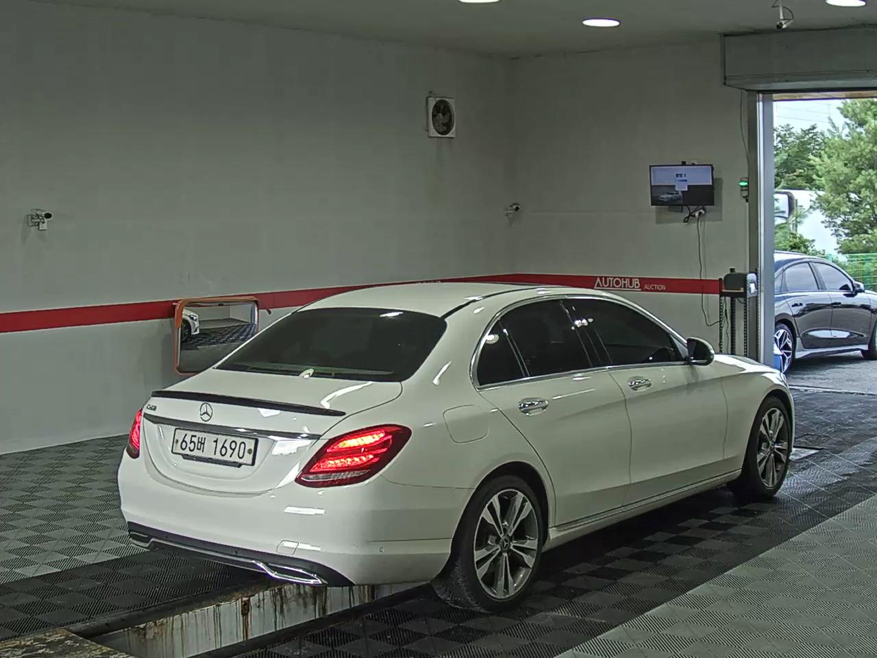 مرسيدس بنز C Class (4Th Gen) C200 Avantgarde 2018 c200