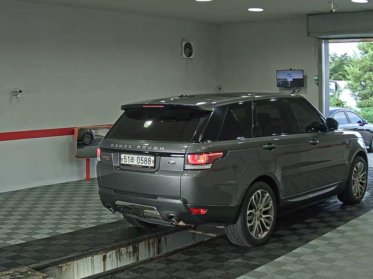 لاند روفر Rover مدى طويل Rover Sport (2Nd Gen) 3.0 Sdv6 Hse Dynamic 2016 SPORT