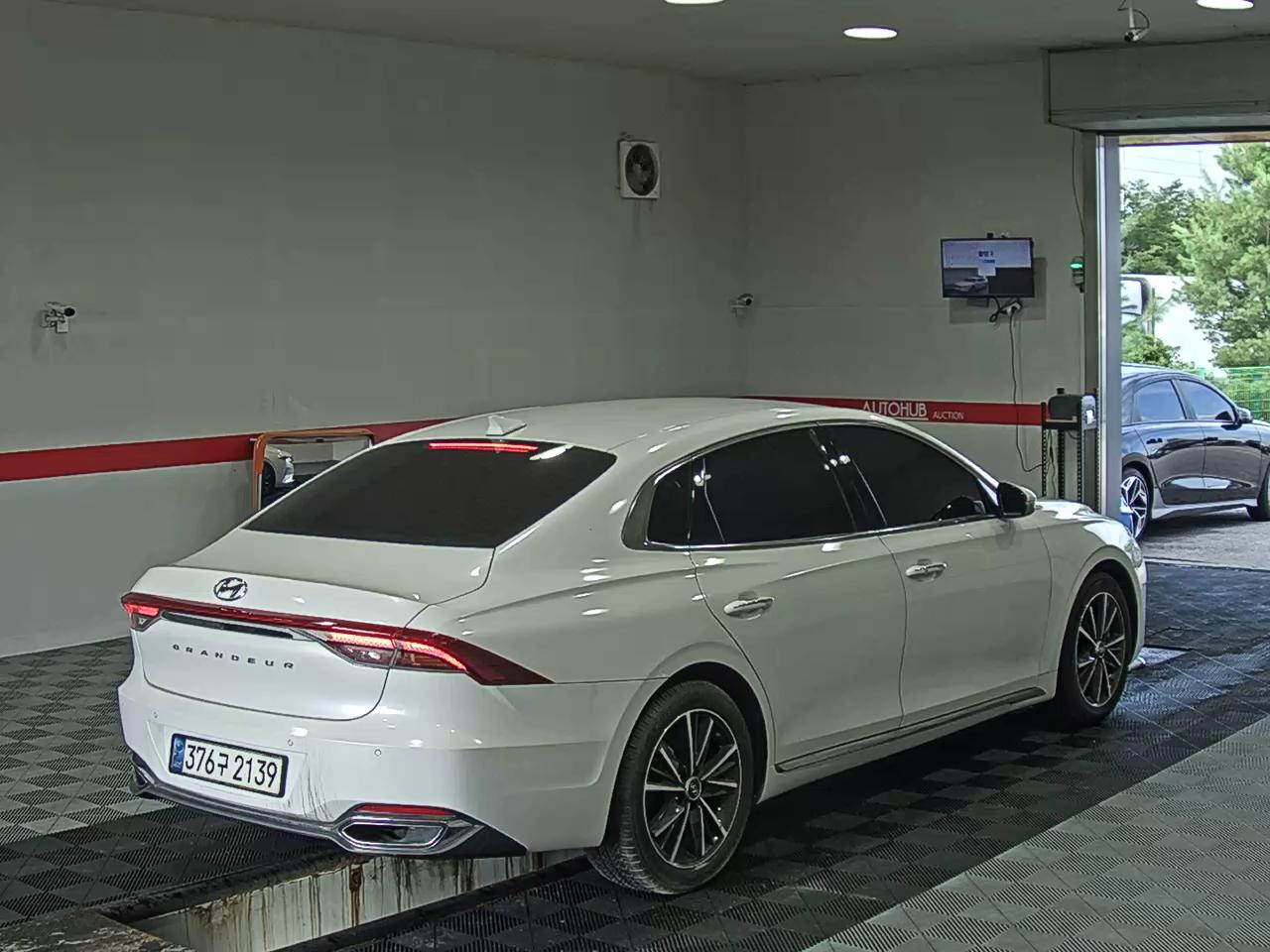 2022 - hyundai grandeur