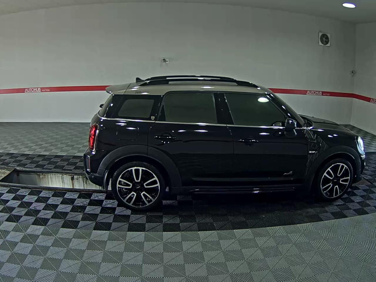 2022 - mini countryman