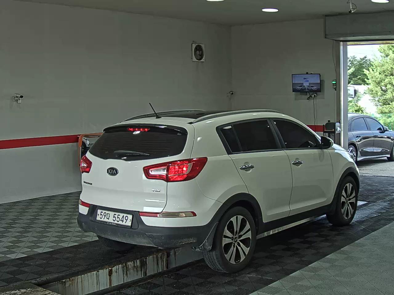2012 - kia sportage
