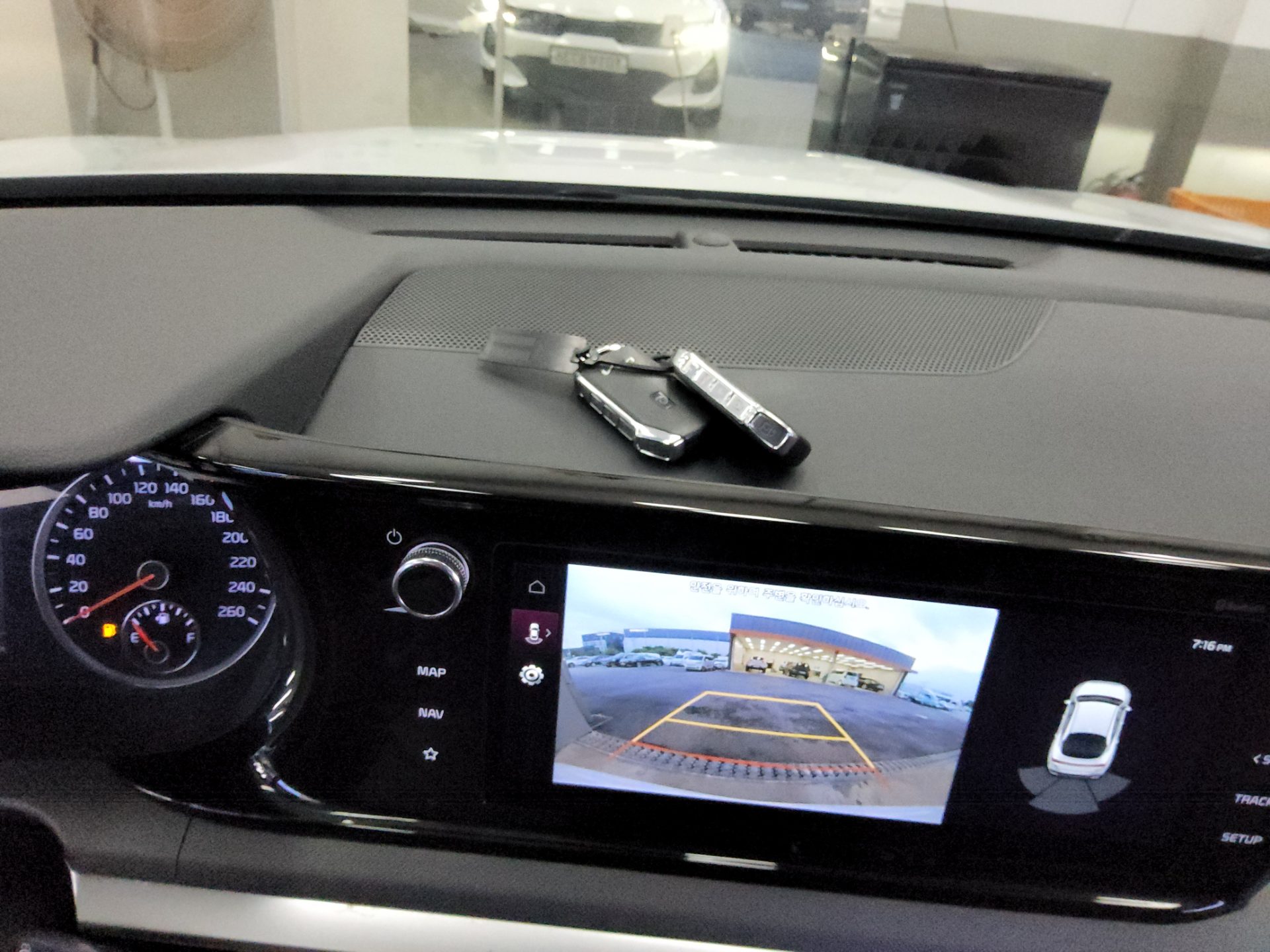 2023 - kia k5