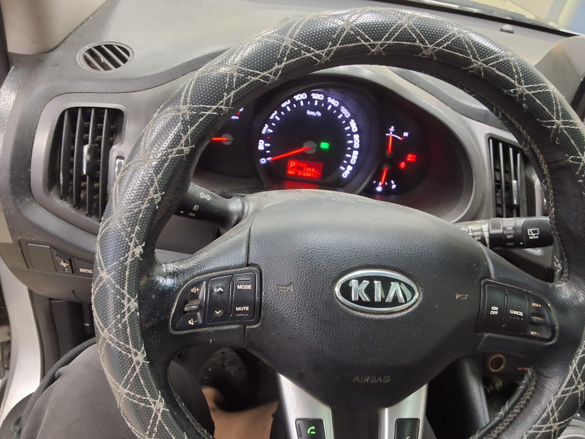 2012 - kia sportage