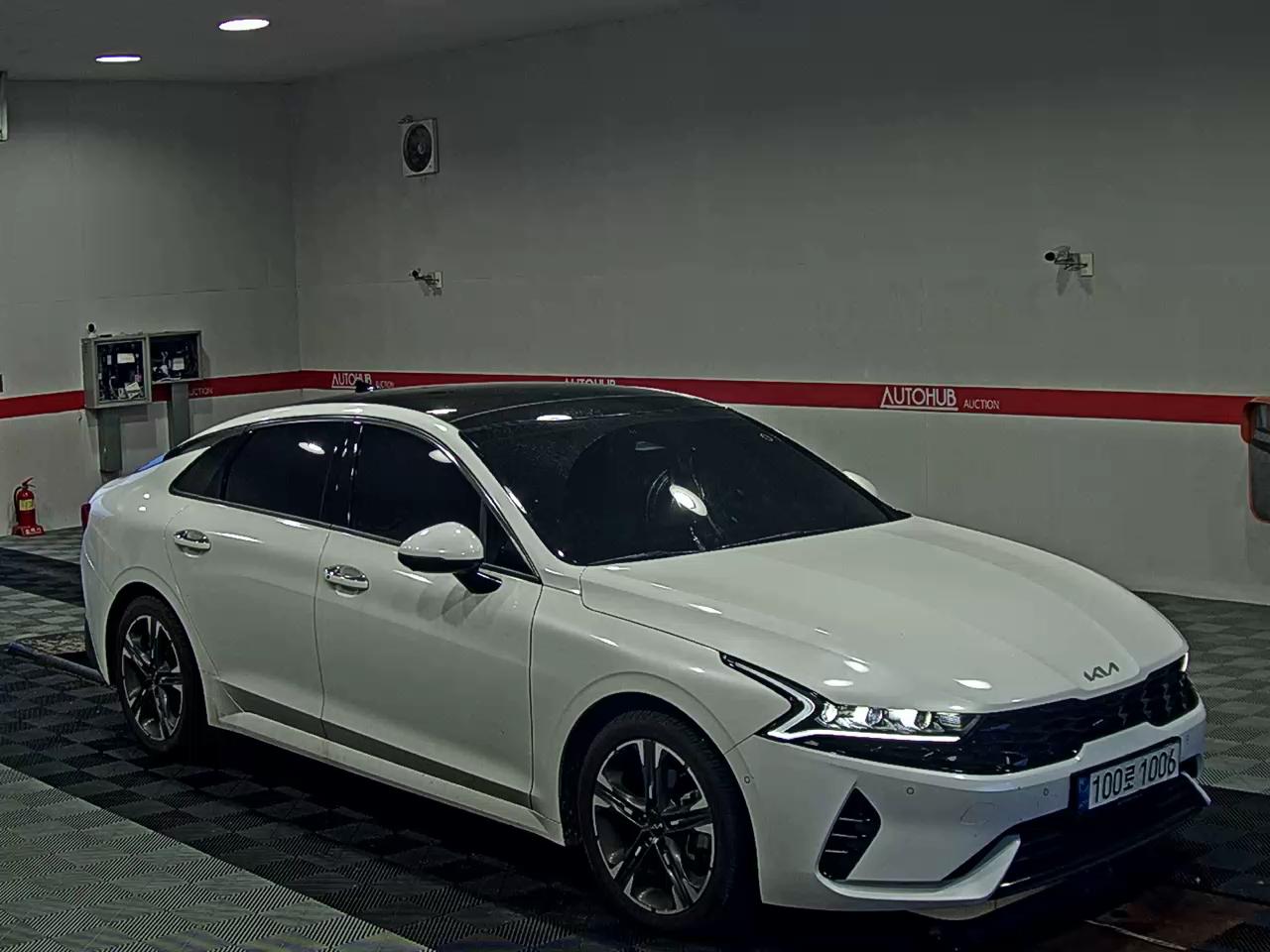 2022 - kia k5