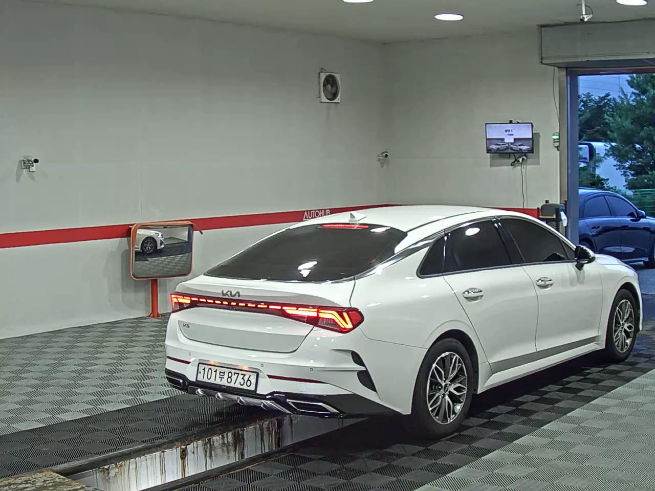 2023 - kia k5