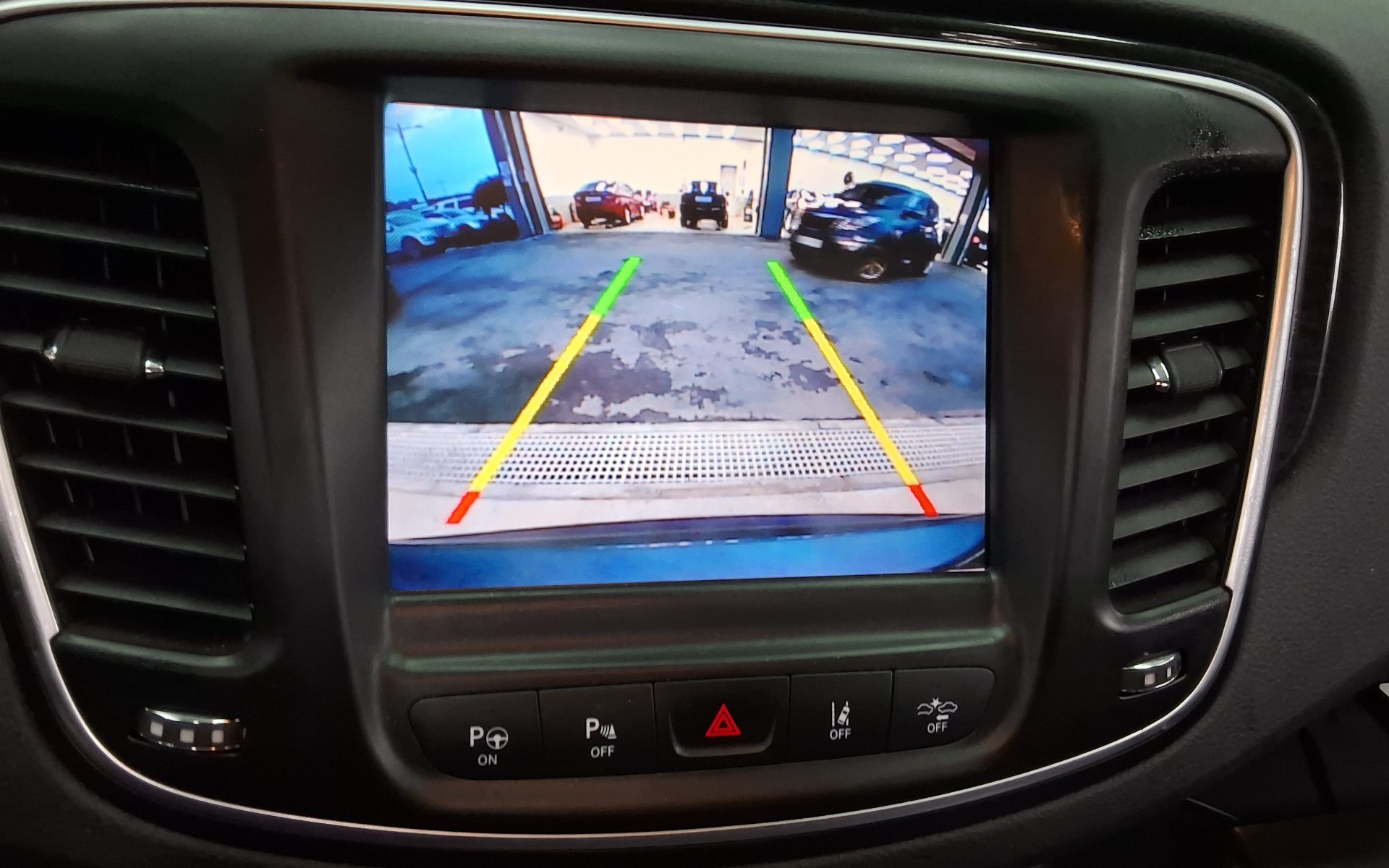 2015 - chrysler chrysler 200