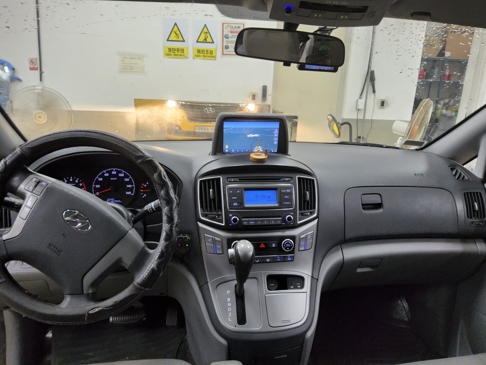 2019 - hyundai grand starex