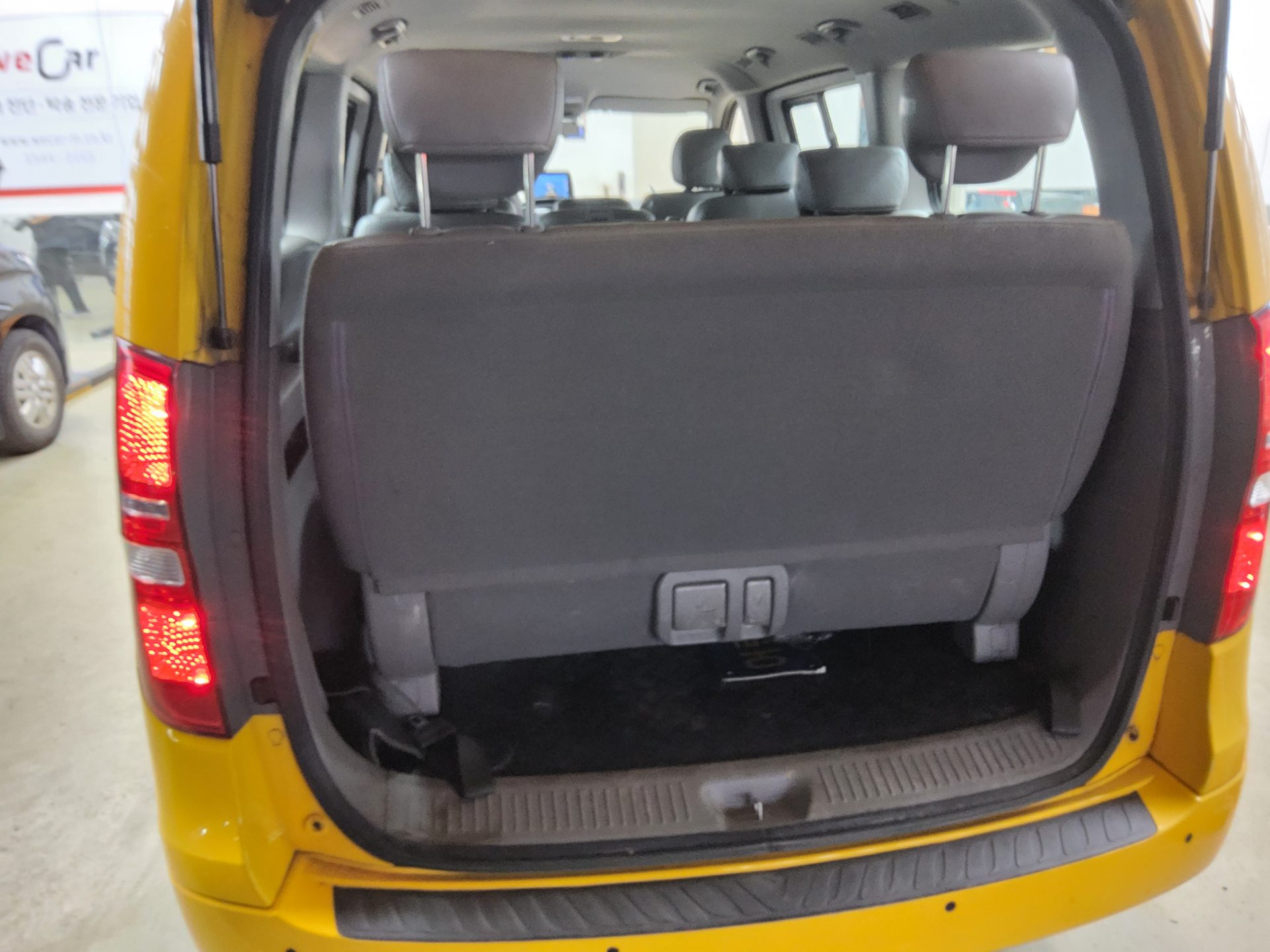 2019 - hyundai grand starex