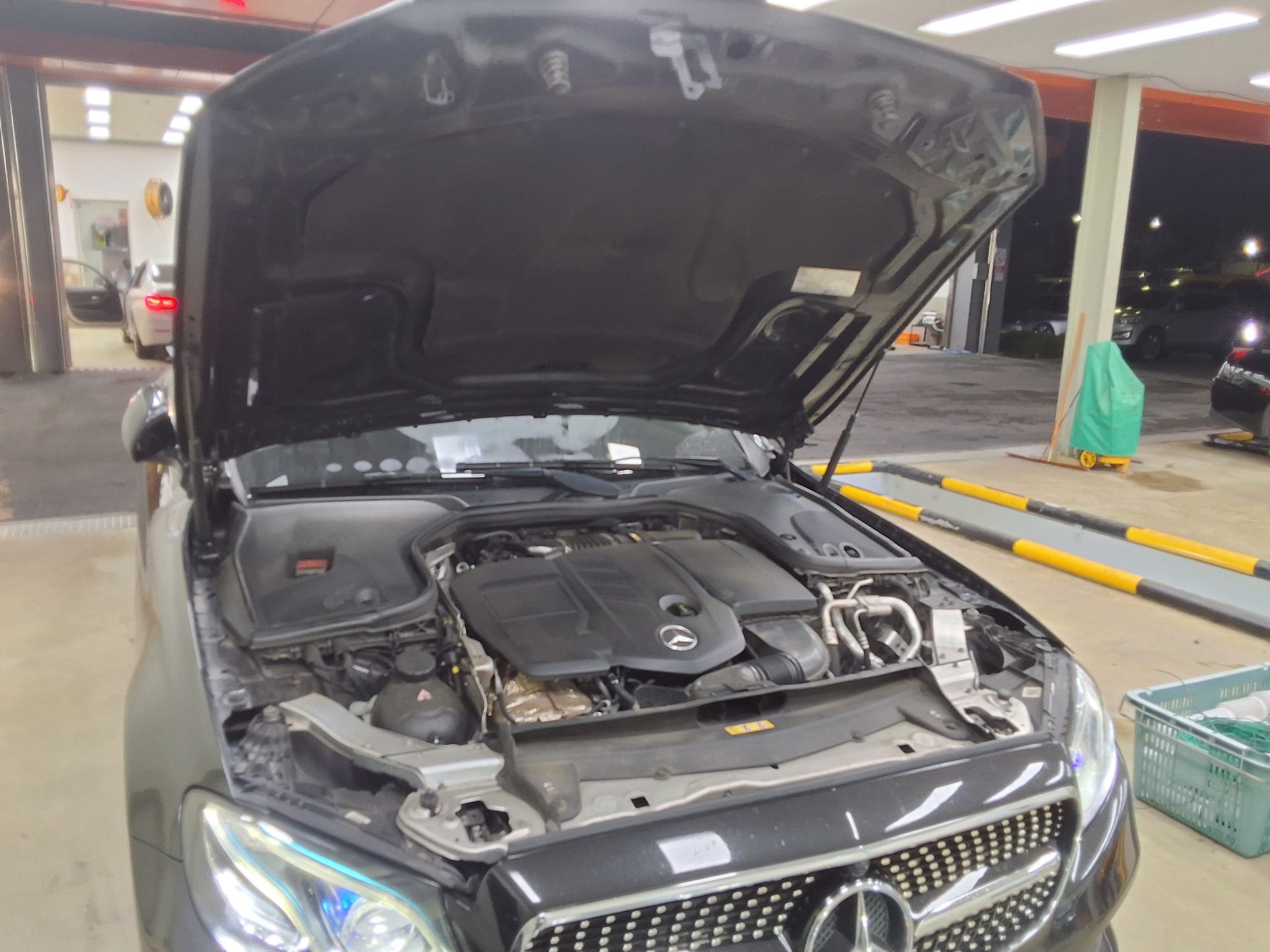 2018 - mercedes-benz e220d