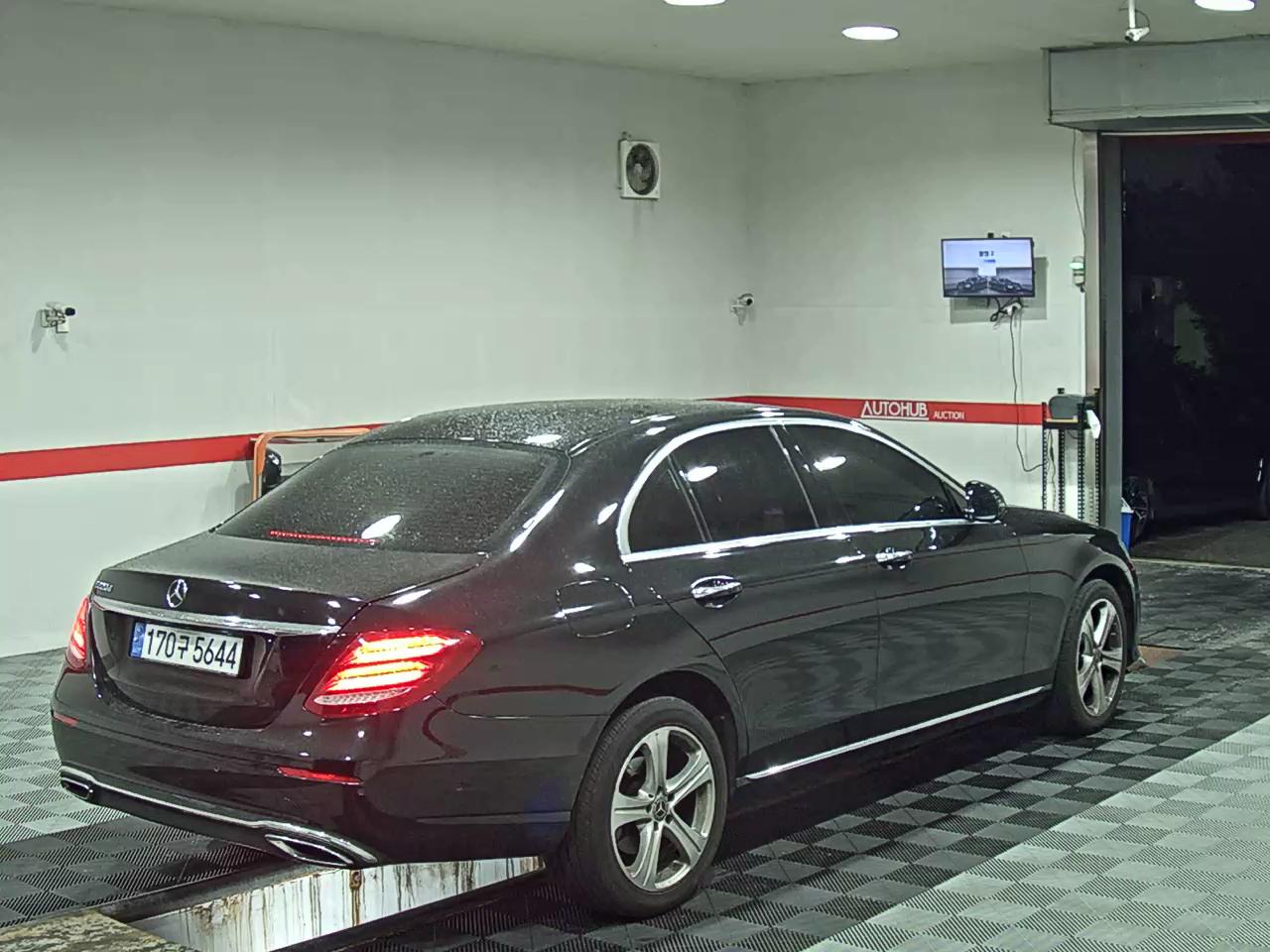 2018 - mercedes-benz e220d