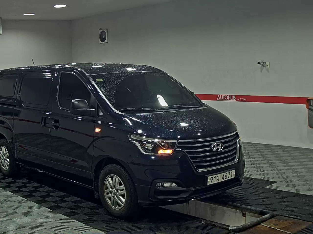 2021 - hyundai grand starex