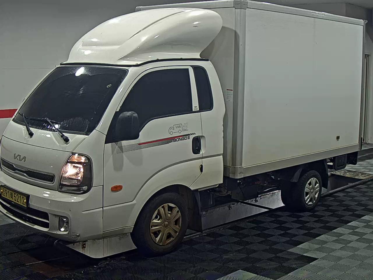 KIA THE NEW BONGO III CARGO DELIVERY BOX TRUCK LPI