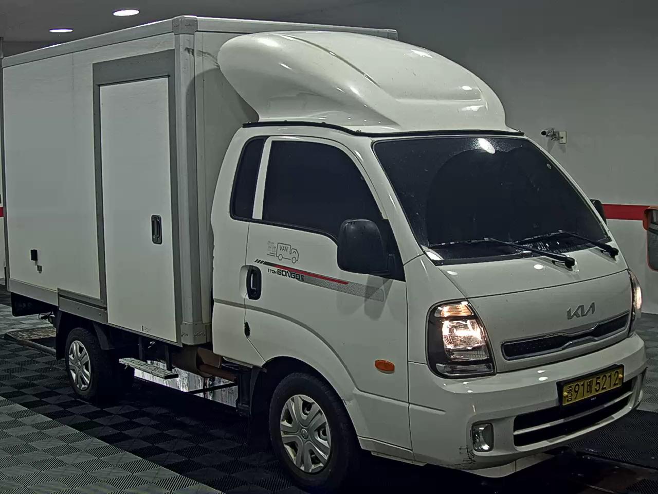 2025 - kia truck