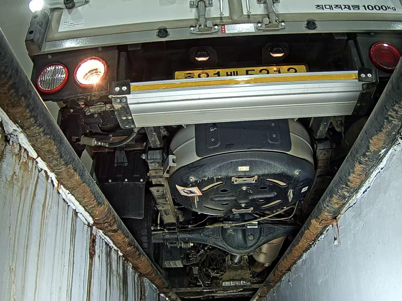 2025 - kia truck