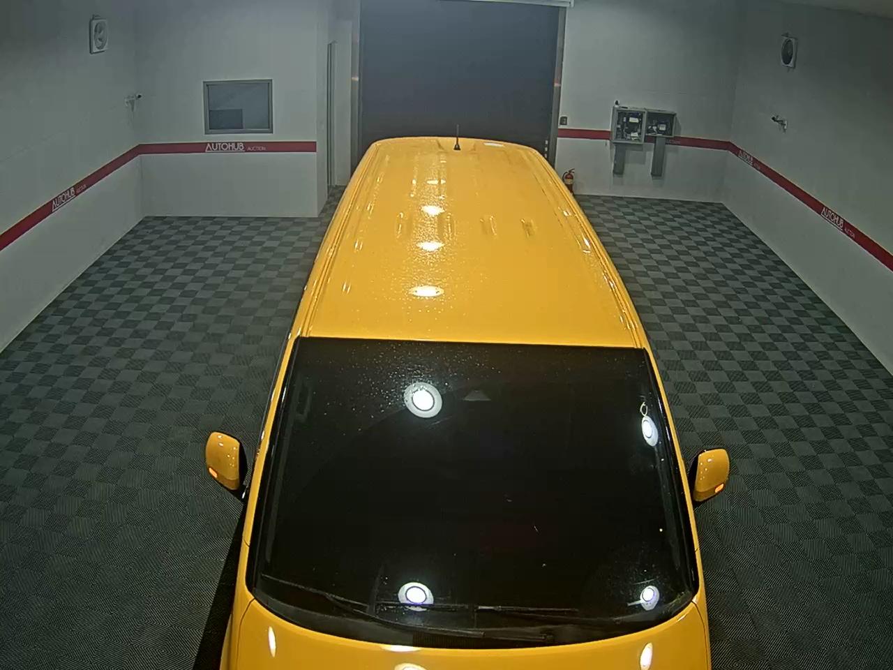 2022 - hyundai staria